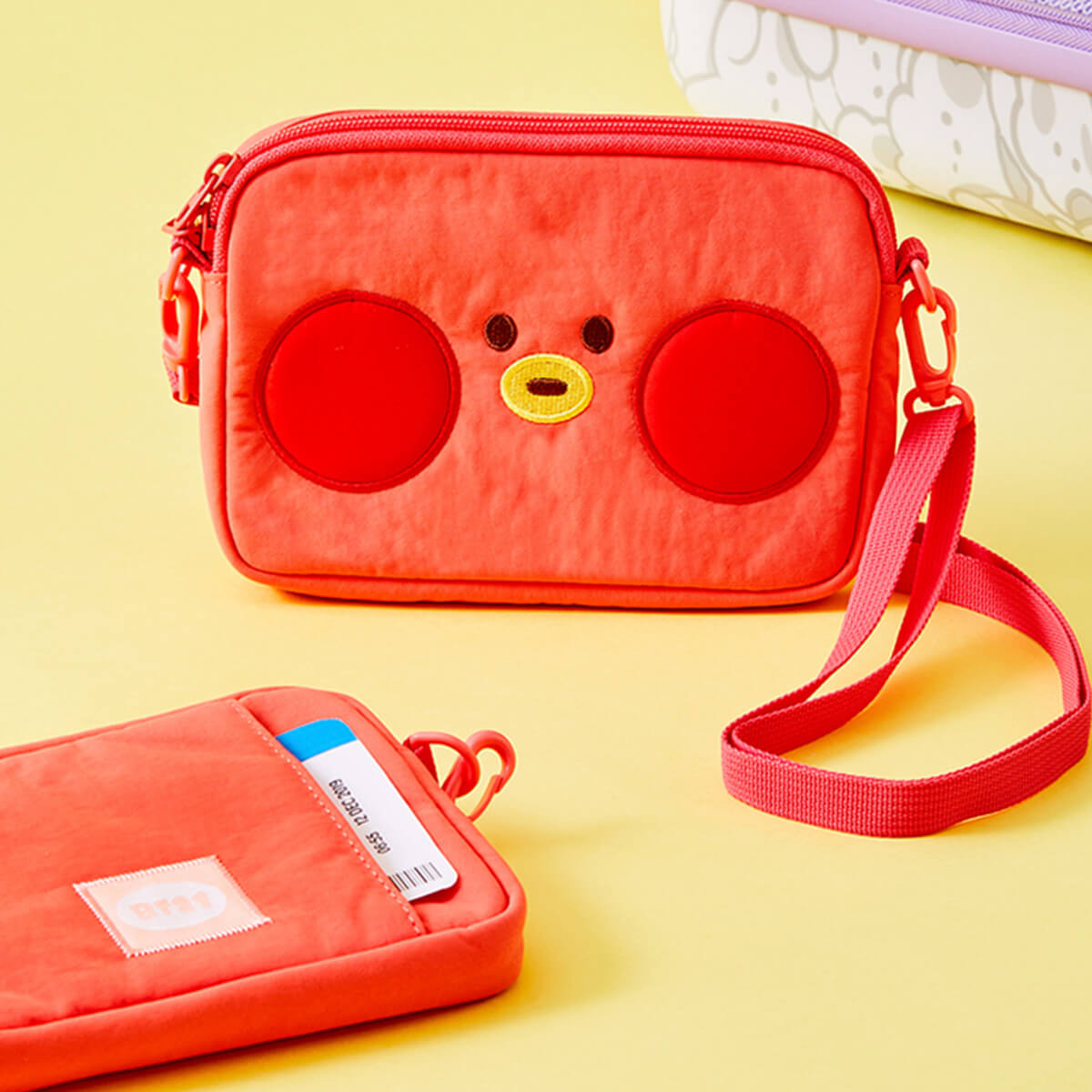 BT21 minini Travel Crossbody